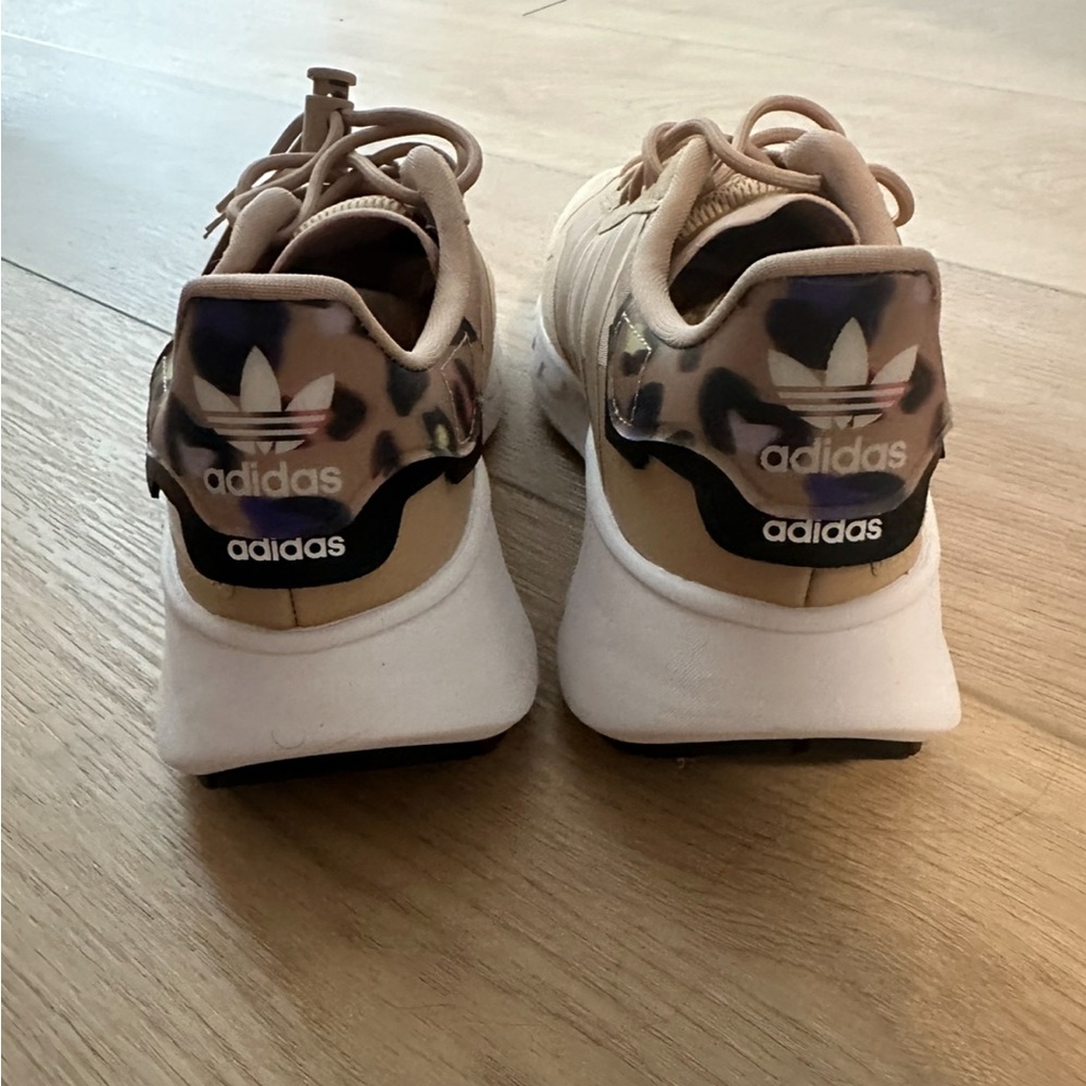 NEW Adidas originals choigo sneakers leopard spike